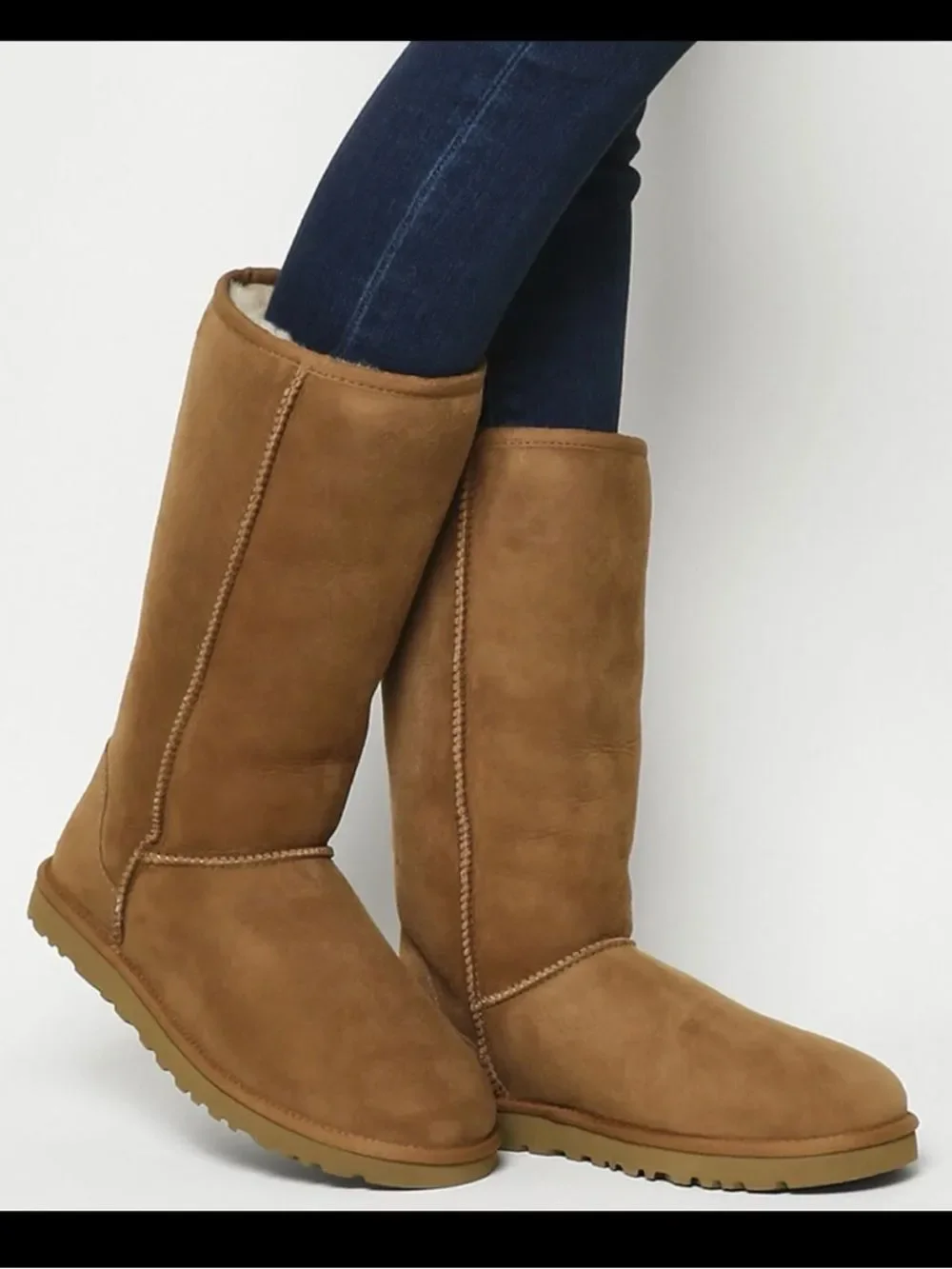 UGG Australia Classic Tall 5815, Sheepskin Lining, Treadlite Sole